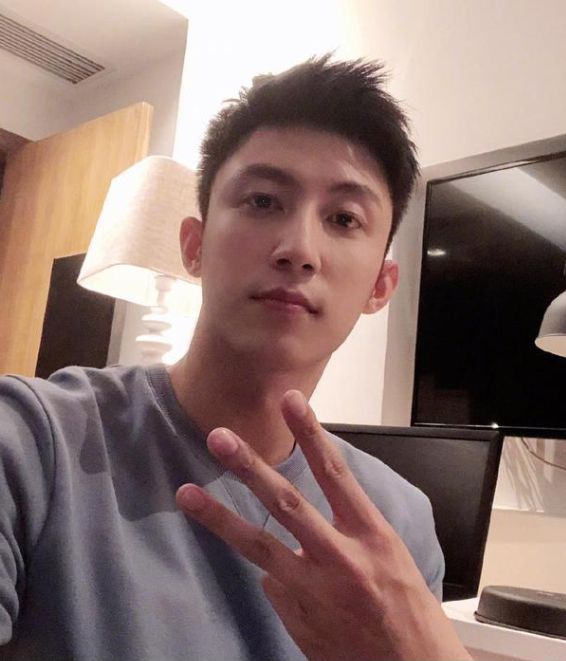 黄景瑜|黄景瑜王雨馨离婚证曝光，狗仔称女方多次流产，以后恐难生育