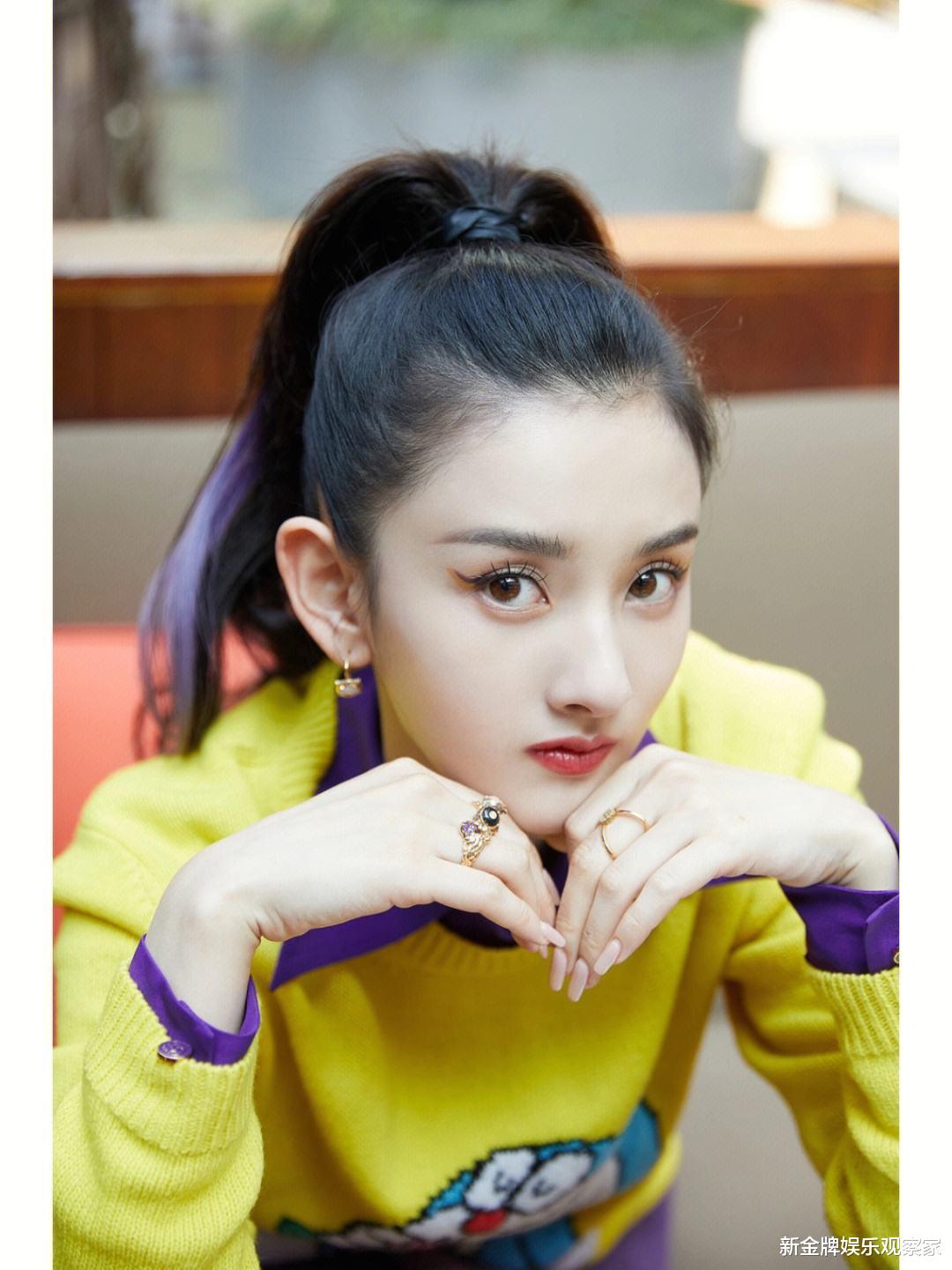 张婧仪|张婧仪童年旧照曝光，中学时就像公主，从小美到大的明星还有谁？