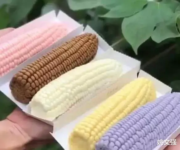 香槟|大叔买网红慕斯玉米,到手后发现被坑,网友笑的肚疼:妥妥买家秀