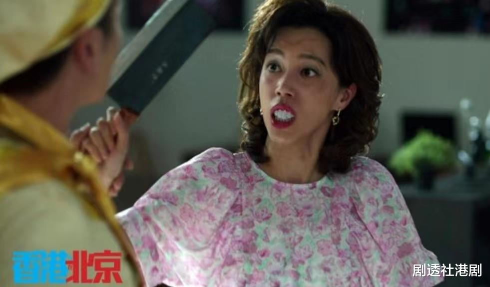 好拼!TVB小花新剧神还原火鸡姐龅牙造型,过往常被指长得像莫文蔚