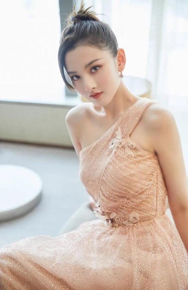 宋祖儿|宋祖儿,喜欢你清纯的笑脸