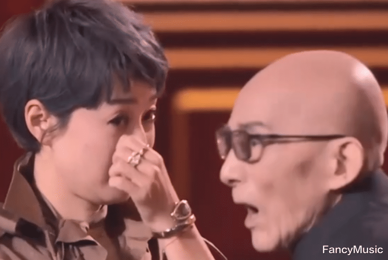 《繁花》剧组相聚太抓马,马伊琍哭了,戏份不如唐嫣被质疑!