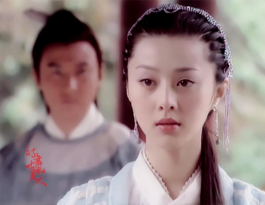 范冰冰|一场戛纳红毯,扯下了范冰冰最后的“遮羞布”