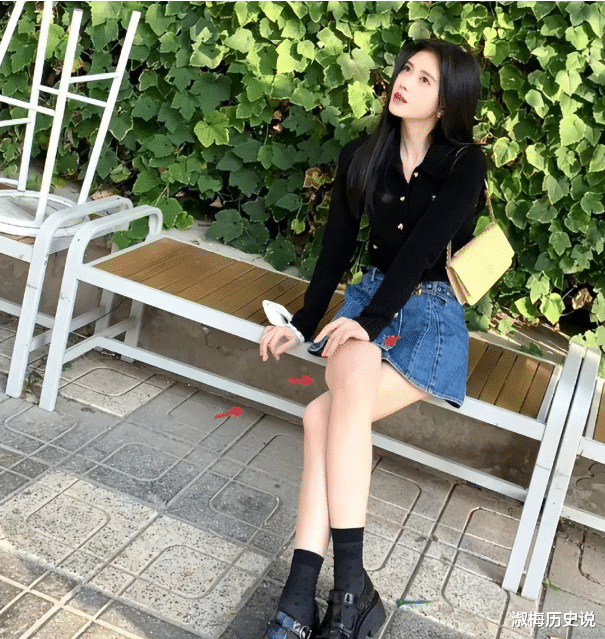 罗圈腿、大象腿，活在精修的女星，个个都被生图“打回现形”