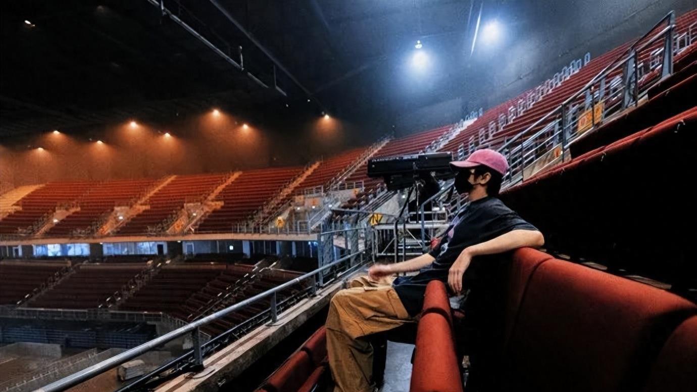 黄景瑜倒油杨洋？蔡徐坤糊了？檀健次毛晓彤恋情？虞书欣的瓜？