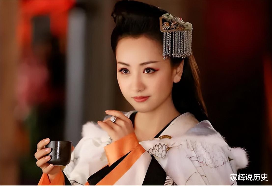 明明是临时被拉来客串，却演成经典的5位演员：多谢原定不演之恩