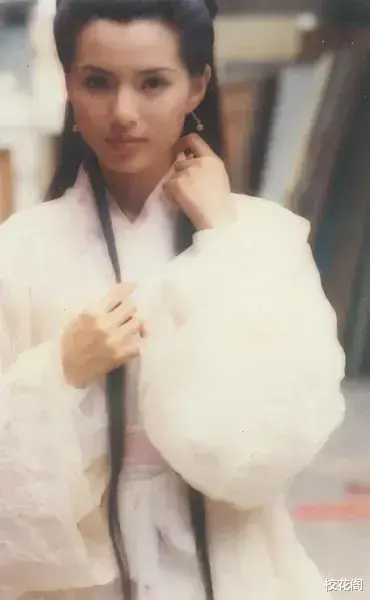 70、80后的记忆中,永远有她们的身影,周海媚就是其中之一