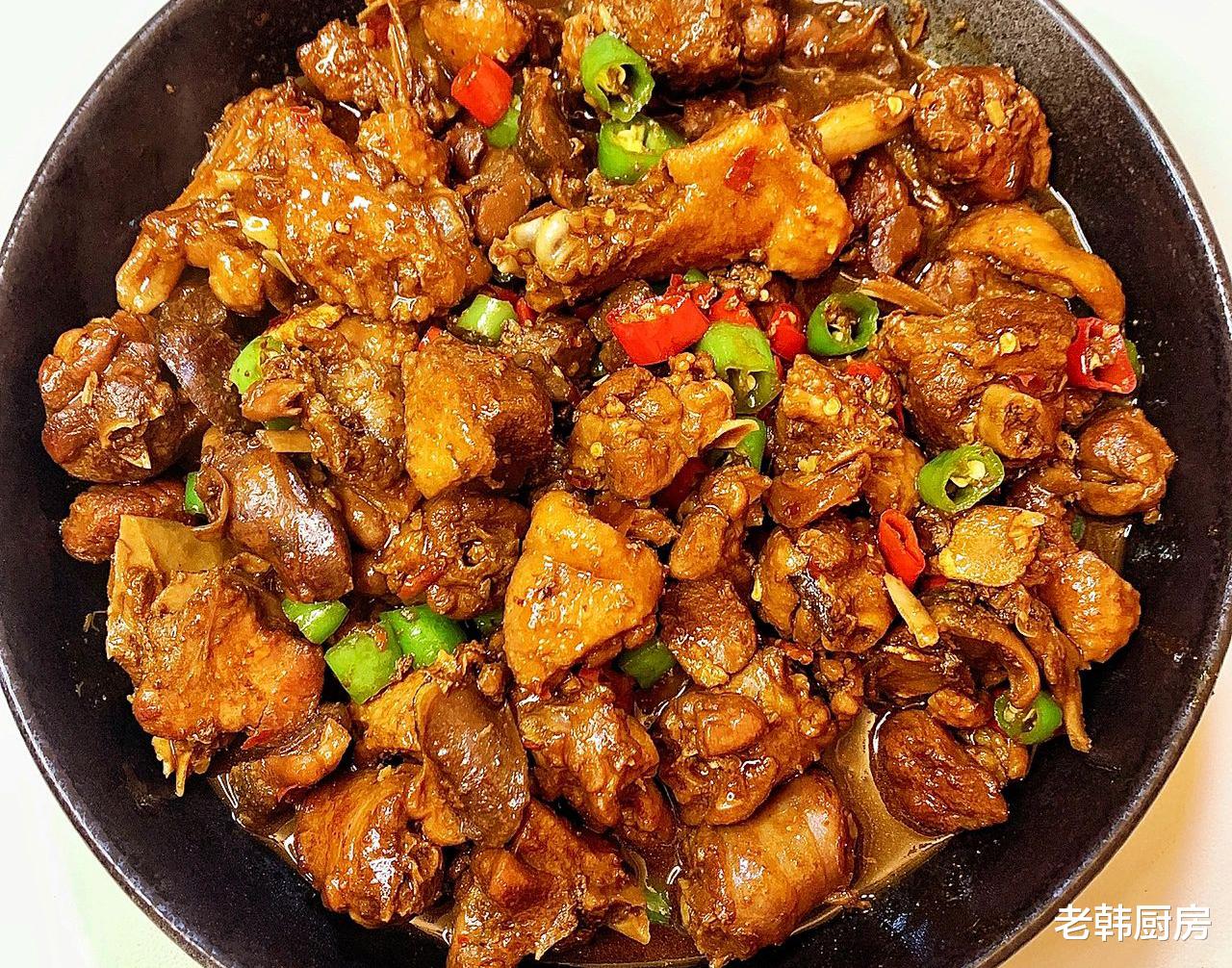 美食教程|鸭肉这么做太好吃了,鲜嫩不柴,香辣美味又下饭,全家人都爱吃