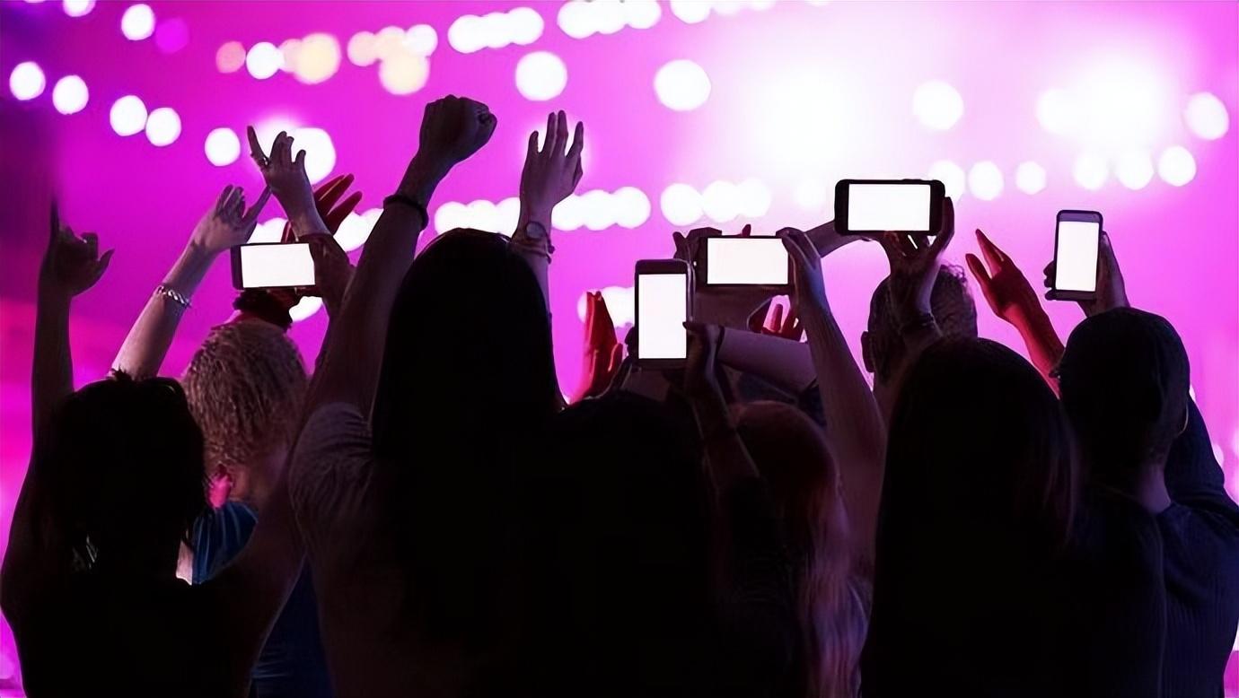 大瓜!王俊凯与经纪人地下恋情被曝光?更多黑料被扒出