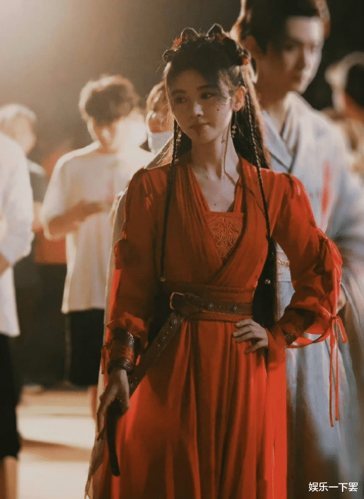 鞠婧祎、陈哲远主演的《仙剑四》过审下证,网友:期待早日播出