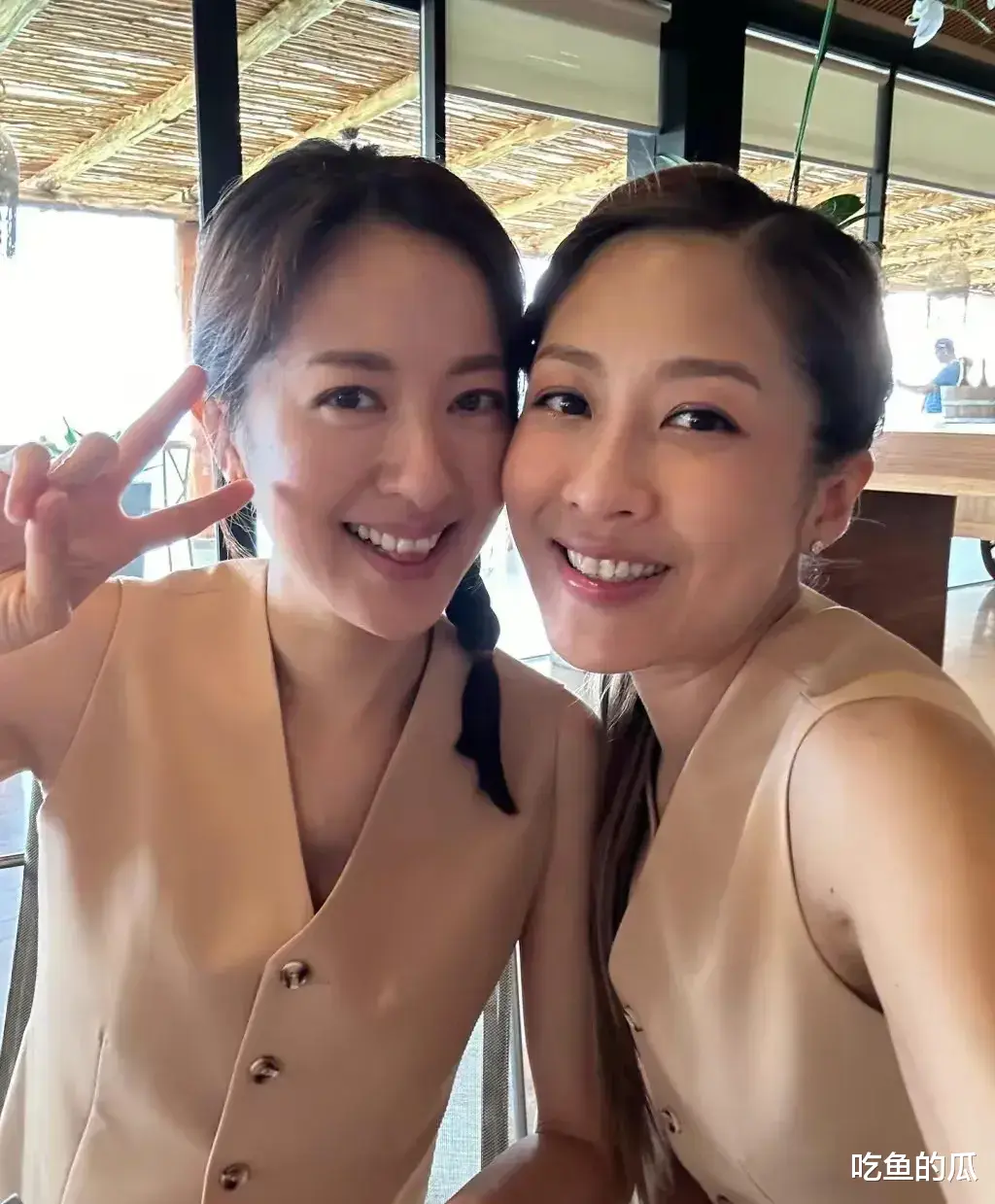 唐诗咏懂得避嫌,晒婚纱照都贴近汤洛雯,跟马国明感情好也刻意隔开