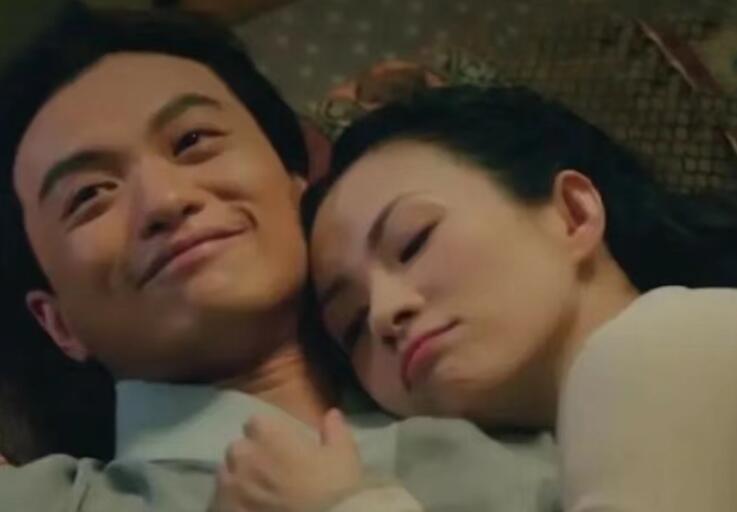 |曝圈内top级明星夫妇疯狂出轨,男方潜规则学员