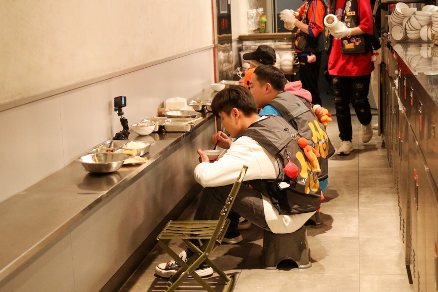 徐志胜|新综艺《何以“智”胜》今日开播 何广智徐志胜探索新兴职业