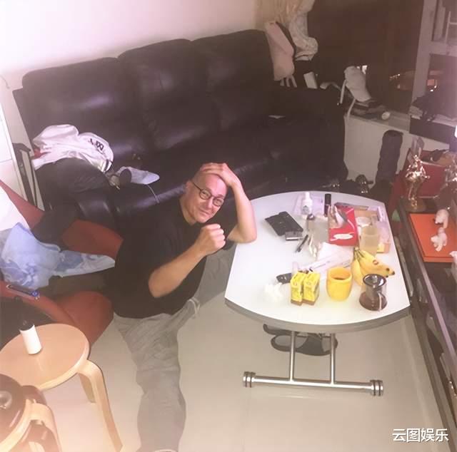 卢惠光|2大动作明星喝酒聚会!元彪身家过亿生活富贵,卢惠光住狭小房子