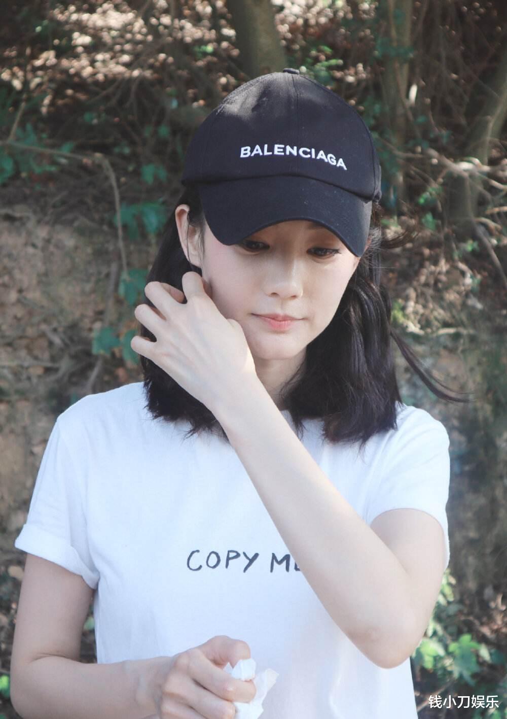 李一桐|追星能年薪50万？某公司优先招聘李一桐粉丝，网友吐槽不公平