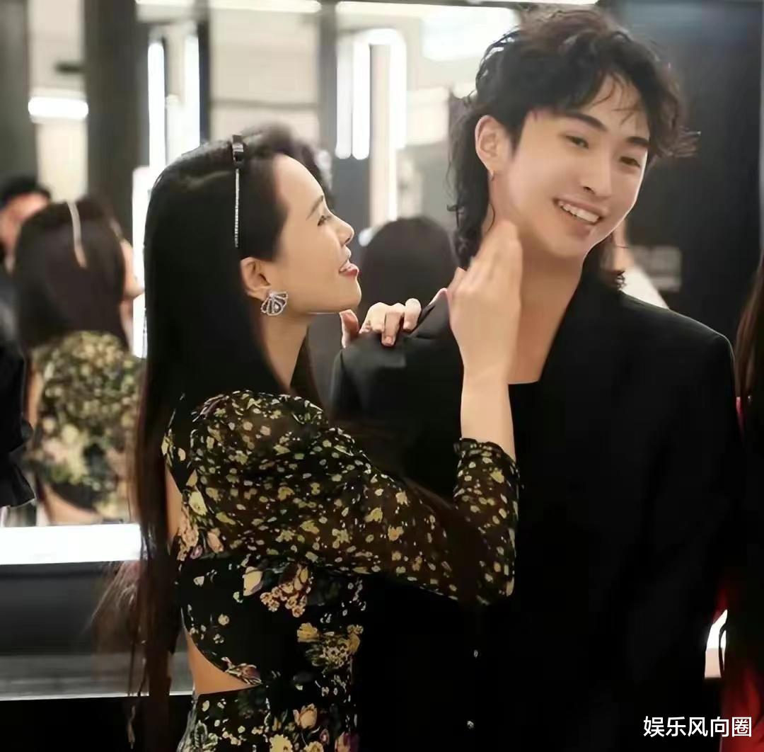 星二代癖好特殊,喜爱男扮女装妖娆妩媚,父母:儿子开心健康就好