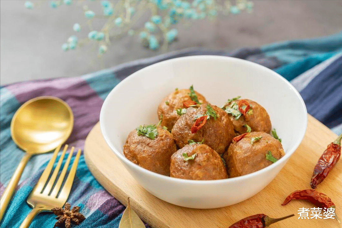 鸡蛋|明日除夕,老人说“三菜端上桌,龙年福气多”,指哪3菜?早知道