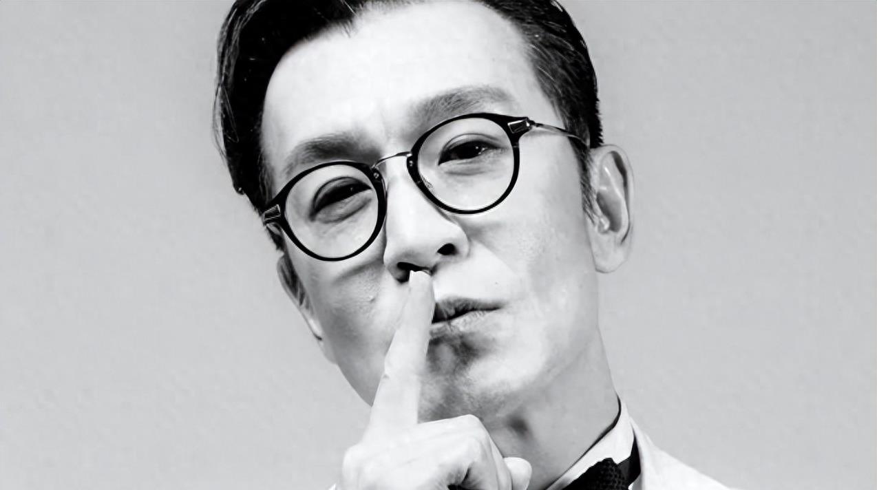 时隔5年李咏的死因被揭开，妻子哈文道破真相，遗体为何不运回国