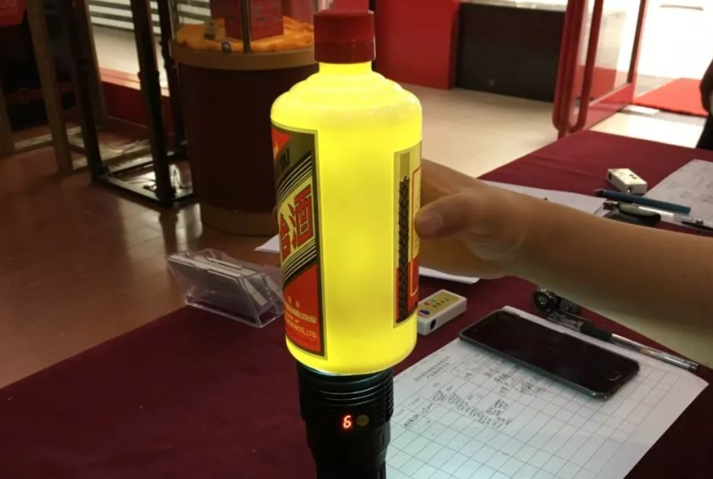 茅台|茅台内部员工爆料:辨别真假茅台并不难,看这“3个地方”就够了