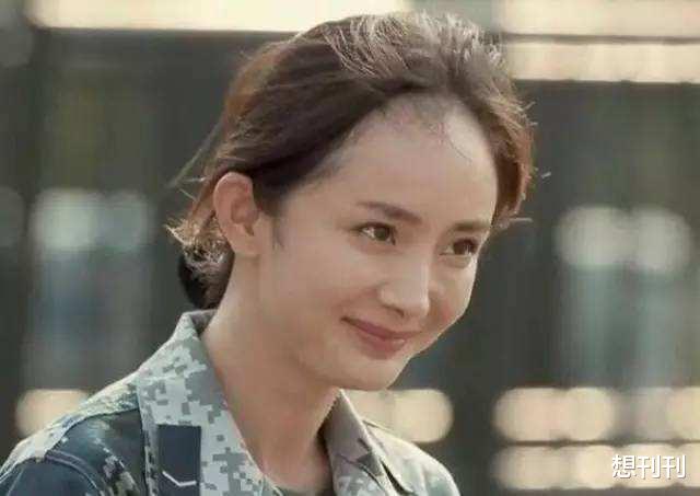 发际线|牛眼、高耸鼻、小丑上扬嘴角，极度夸张五官是内娱明星的畸形审美