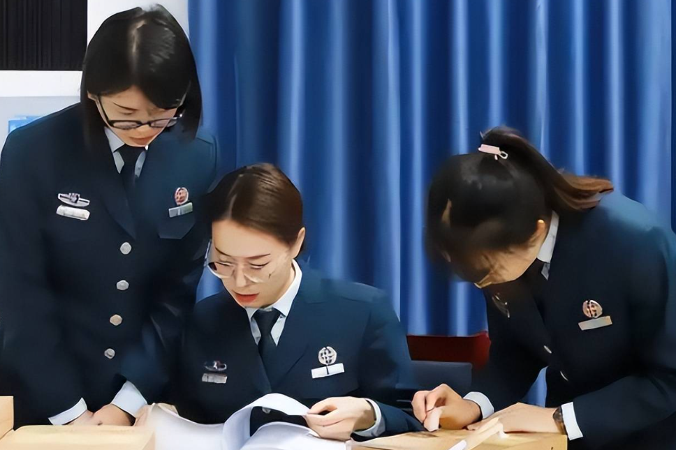 曾被称最优“铁饭碗”,如今却离职率攀升,终究没能满足心理预期