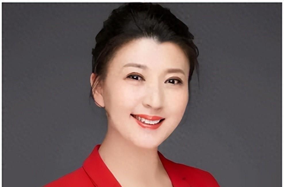 赵本山：我拯救了一个恶毒女人的演艺生涯，她却忘恩负义踩着我上位