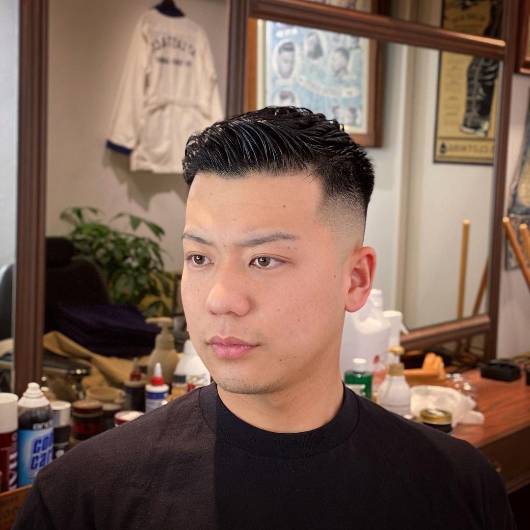 化妆 男士发型别乱剪，最帅还是周边铲短，清爽百变真精神