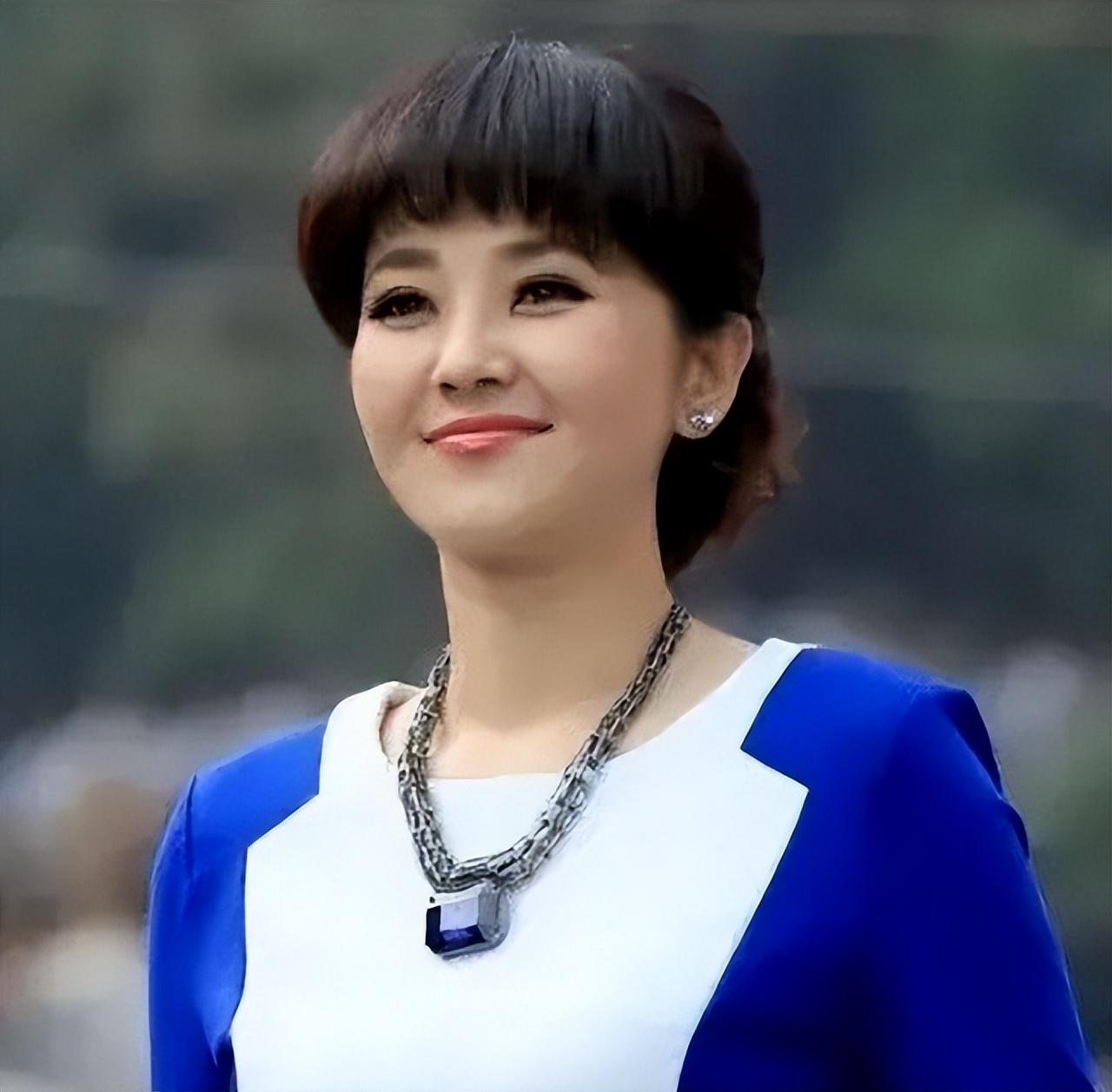 “学历最低”的央视主持,嫁给电台领导,结婚20年只生孩子不做饭