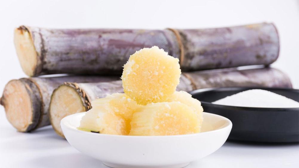 甘蔗|甘蔗大量上市，医生提醒：最好别与它们同吃，吃甘蔗的禁忌要牢记