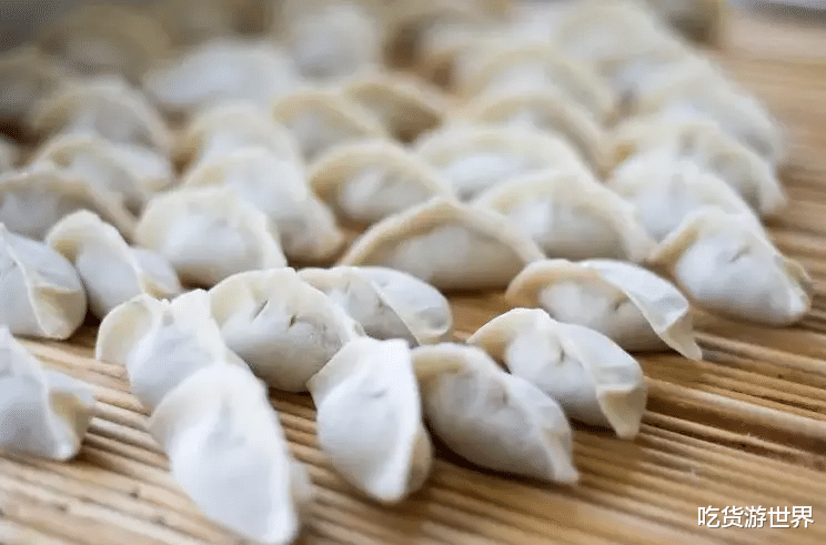 美食教程|秋天吃饺子,白菜、萝卜靠边站,这4种馅营养好吃,开胃又解馋