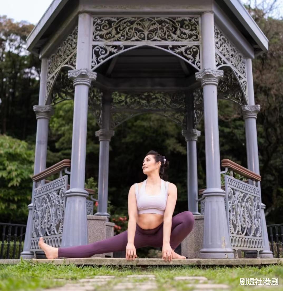 恭喜！港歌手秘密诞子后再度宣布有喜，曾经历家暴至今仍未敢结婚