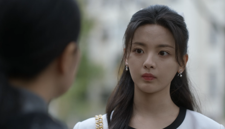 央视开播!28集都市大剧来了,3位国家一级演员齐聚,全员实力派