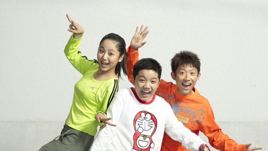 《家有儿女》穿帮的镜头，多年后才发现，网友：都笑出声来！