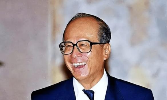 96岁李嘉诚低调庆生,红颜知己未现身,对子孙态度相差太多引争议