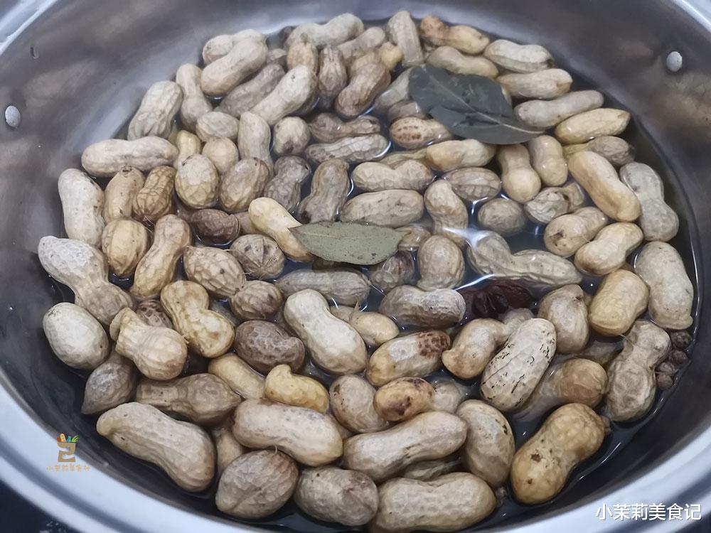 |花生也有“死对头”,提醒:二者万不可同吃,吃花生的禁忌要了解