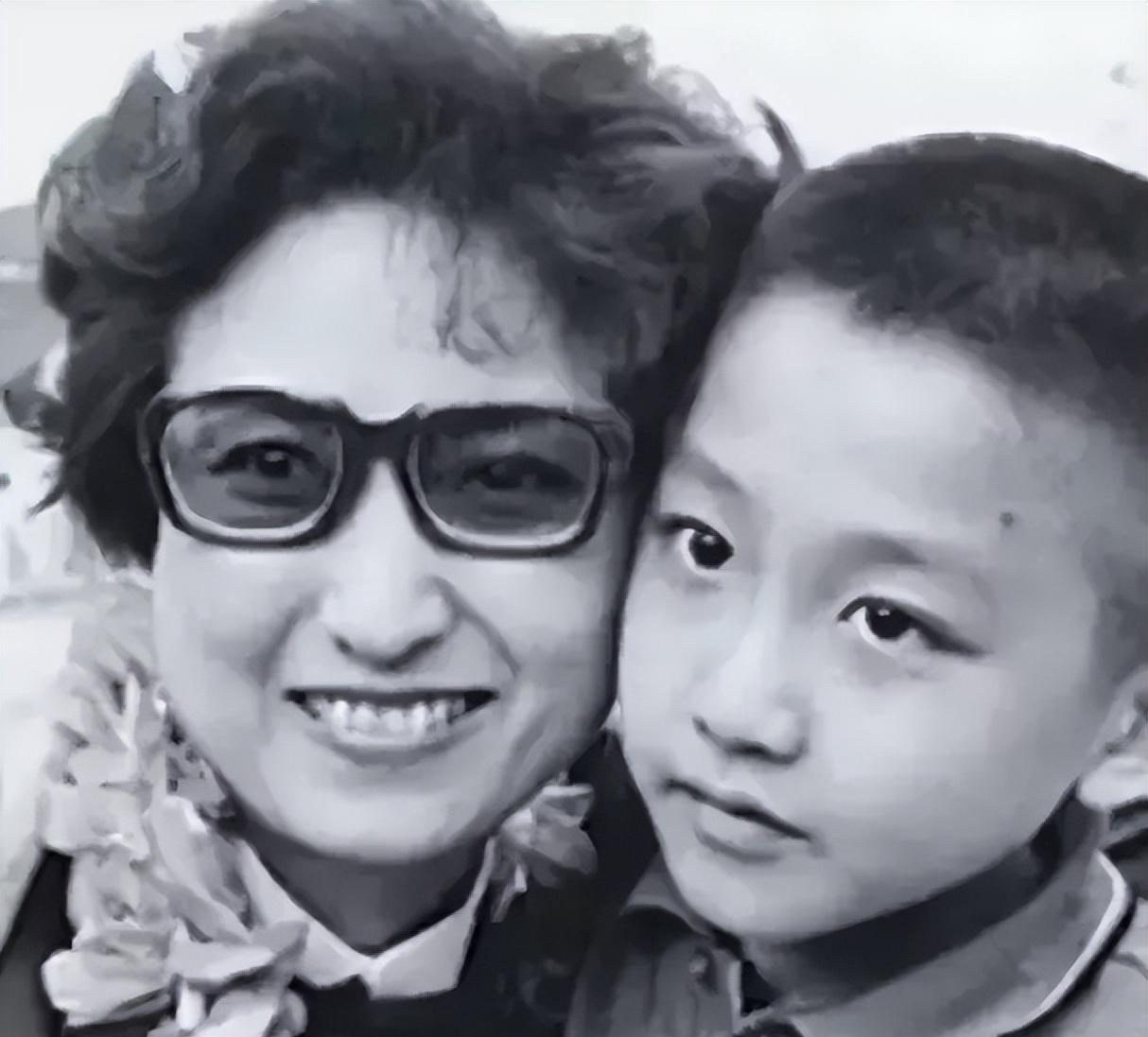 |传61岁庾澄庆突发心脏病去世,小14岁娇妻已赶往,经纪人紧急发声