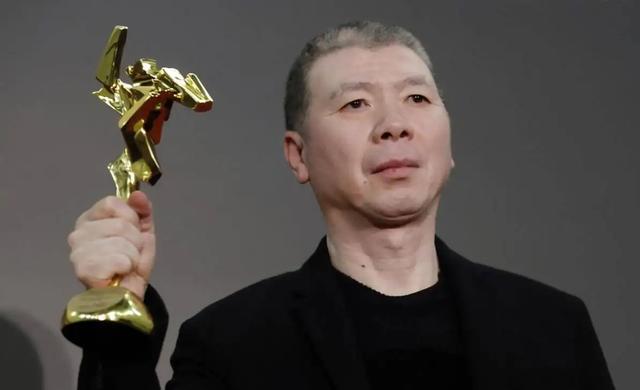 冯小刚|李易峰落幕成“照妖镜”,老炮冯小刚身边盘旋的京圈,算是崩盘了