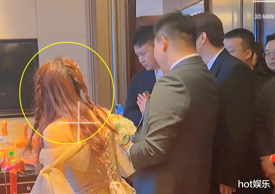 毕滢|洪欣离婚,毕滢两次发声,无惧流言当婚礼伴娘,风头盖过新娘