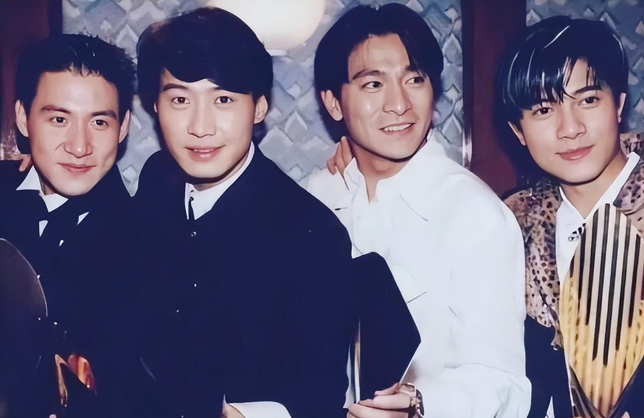 香港娱乐圈也要玩完,红毯惨变奇葩盛会,群魔乱舞不忍直视