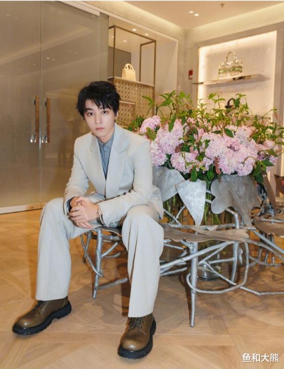 黄磊新综开录排场大,首期齐聚男人帮,王俊凯胡歌半个娱乐圈加盟