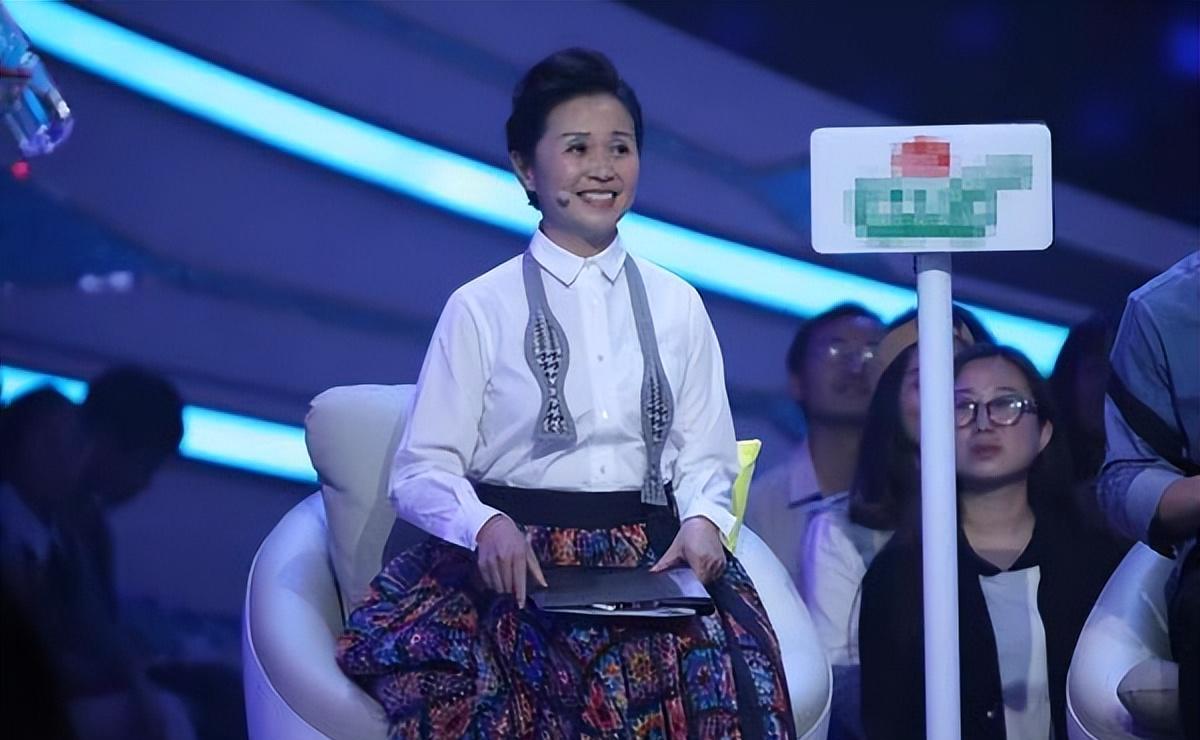 黄菡|这真的是《非诚勿扰》的黄菡吗，如今容貌苍老已经认不出