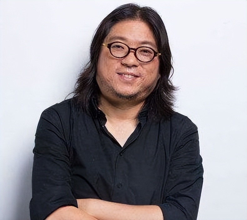 “抛弃女友、捧日亲美、卖国求荣”的才子高晓松，终于付出了代价