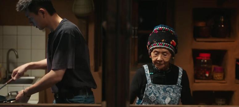 去有风的地方|去有风的地方:谢之遥的吻,阿奶的娇羞,完美还原隔代亲的真实