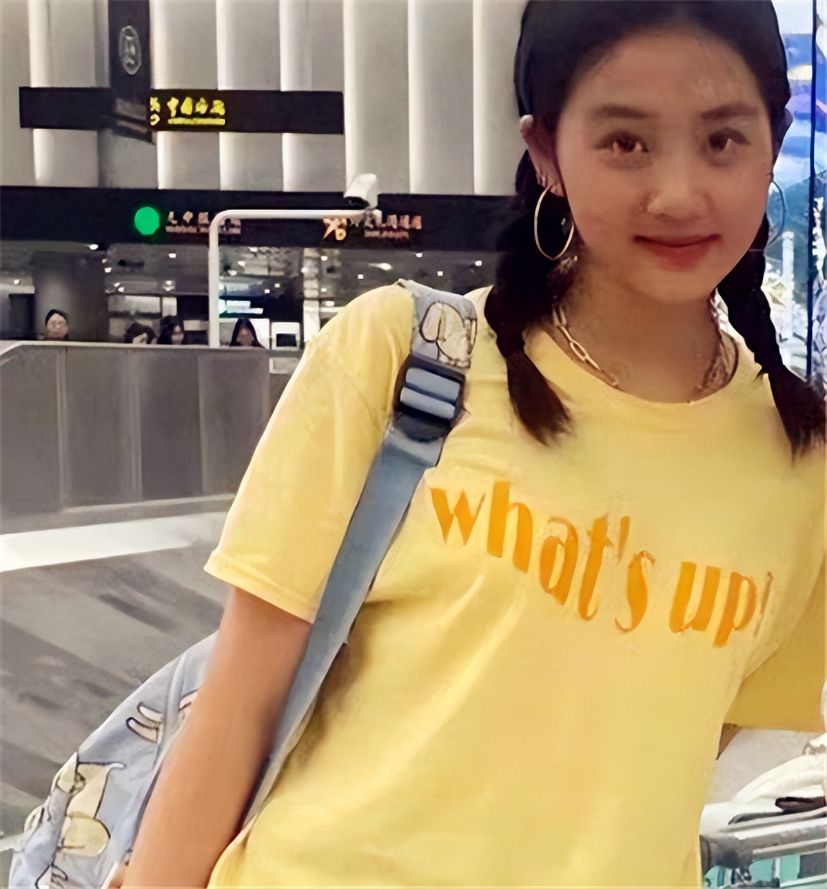 黄多多留美后放飞自我,找男友穿情侣装,秀傲人身材!黄磊有点尴尬