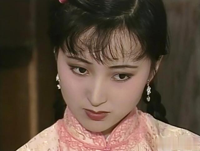 扎双麻花辫让人眼前一亮的女星,只服这10位,辨识度高还灵气逼人