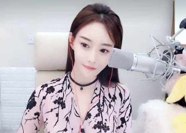 女主播|你不知道的YY一姐，私下给大哥介绍女主播的黑幕！