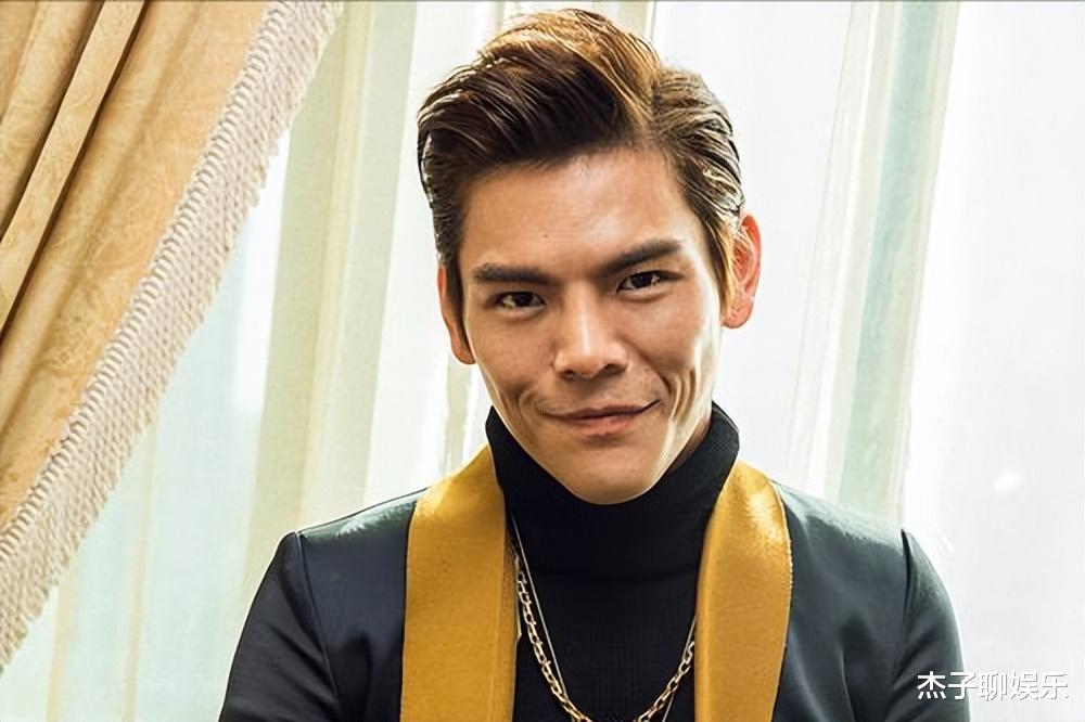 向佐实惨!向华强打响去子留孙第一炮,原来郭碧婷才是最狠的那个