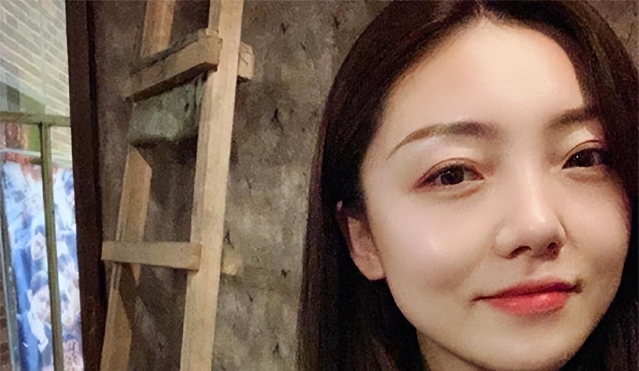 她在“非诚勿扰”站台5年，爆灯却从不牵手，孟非：这里不欢迎你