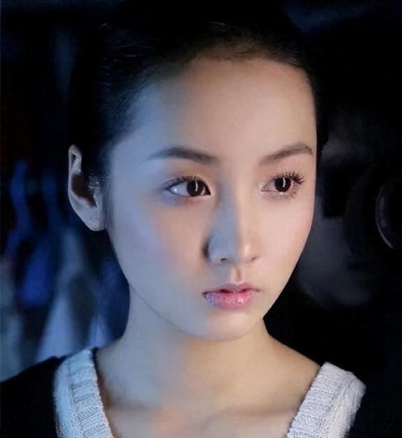 她是唐嫣的闺蜜，因吃火锅被富豪看中，17天闪婚，如今怎样？