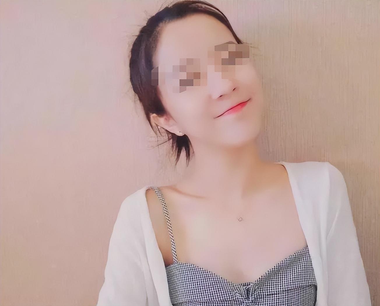 许静婉|\抖音一姐\莉哥旧历史被扒!昔日床照曝光! 网友: 尺度堪比\黑森林\